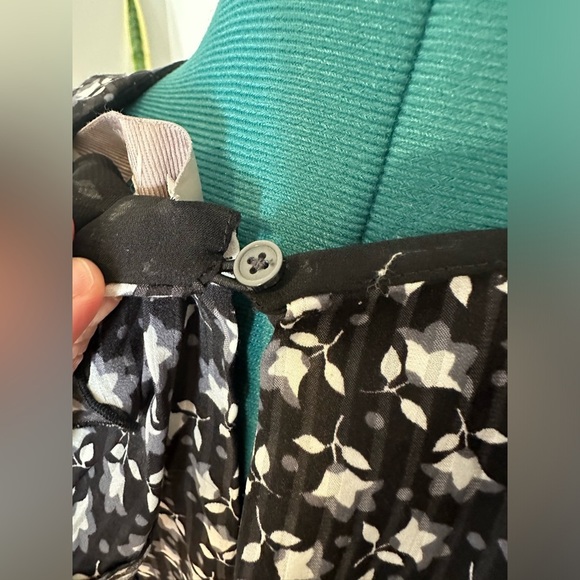 Ann Taylor Loft Sleeveless Tunic small razor back - Picture 14 of 16